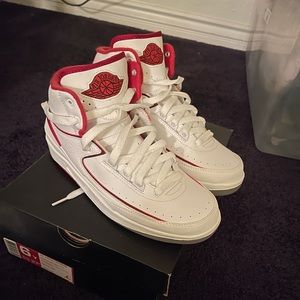 Jordan Retro 2 (Grade School)